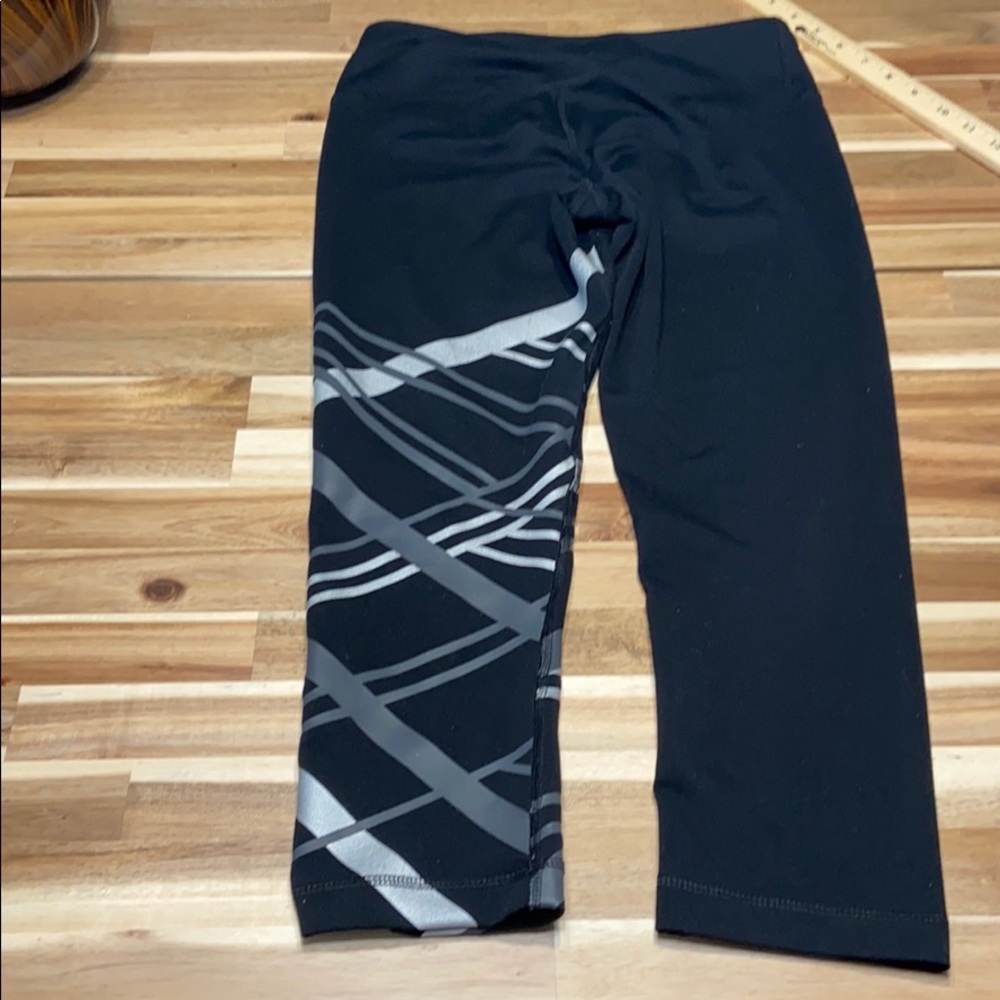 Capris - Picture 5 of 7